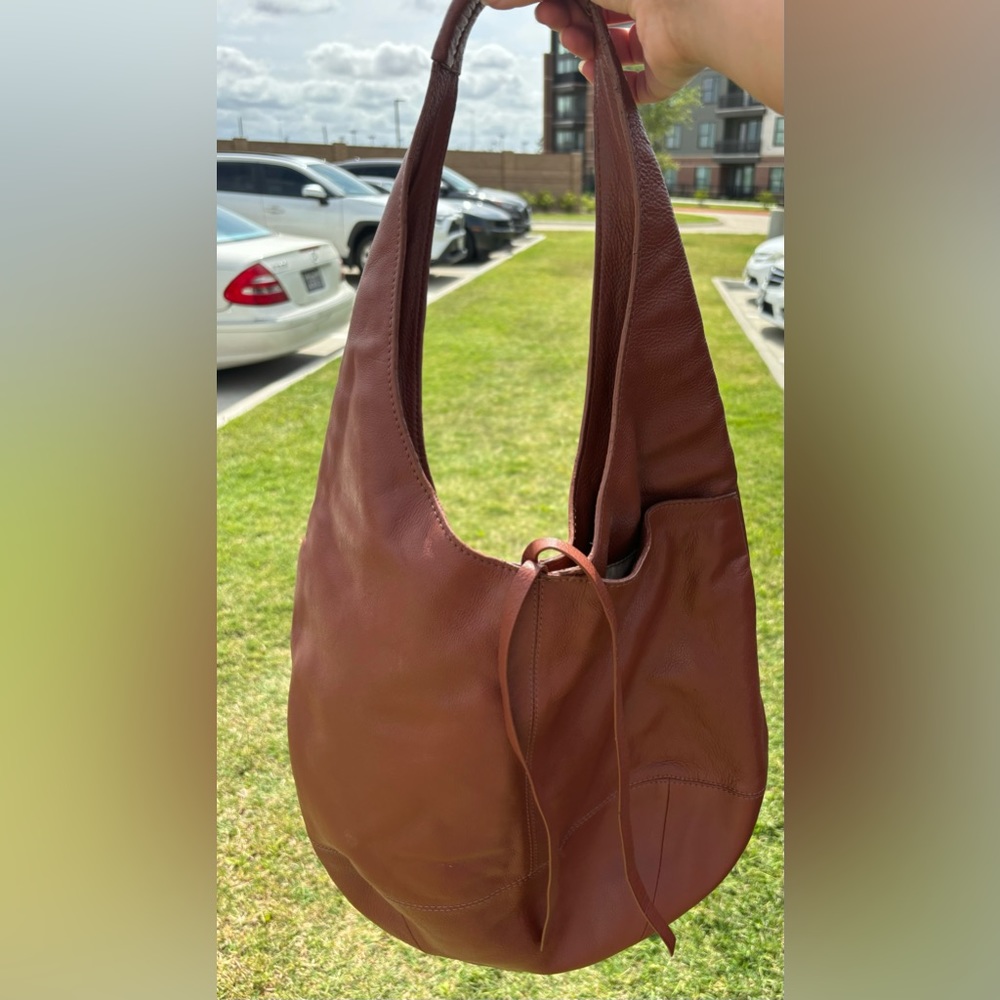 Lucky Brand Pebble Leather Hobo Bag Great Condition